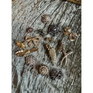 VINTAGE Broken Rhinestone Costume Jewelry Lot Repair Harvest Brooch Brooches +